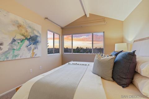 1575 Golfcrest Pl, Vista, CA 92081 photo 27