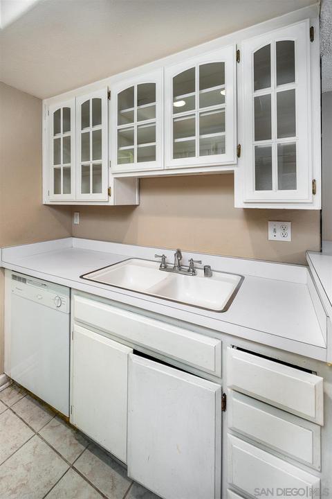 7890 E Spring St #10H, Long Beach, CA 90815 photo 9