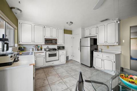 104 Green Ave, Escondido, CA 92025 photo 9
