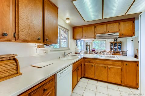 2324 Big Pine Rd, Escondido, CA 92027 photo 11