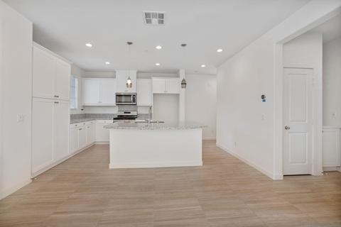 4129 Mission Tree Way, Oceanside, CA 92057 photo 10
