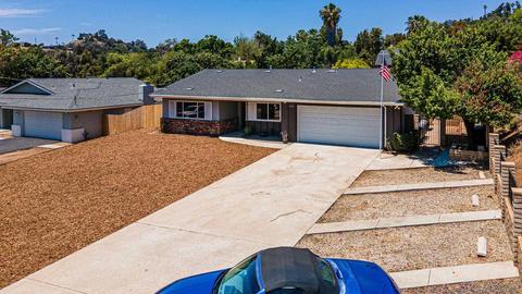 1572 Hidden Mesa Rd, El Cajon, CA 92019 photo 2