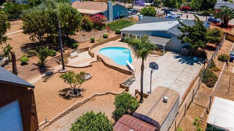 1572 Hidden Mesa Rd, El Cajon, CA 92019 photo 3