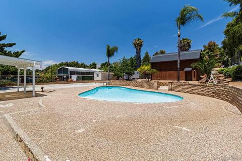 1572 Hidden Mesa Rd, El Cajon, CA 92019 photo 21
