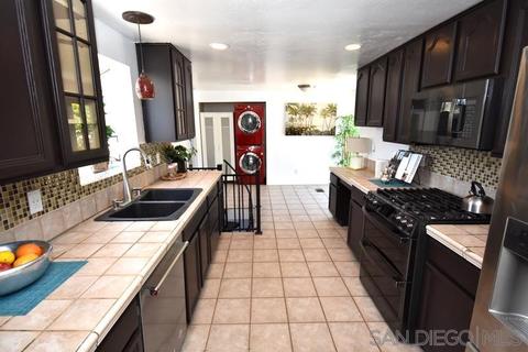 9370 Carmichael Dr, La Mesa, CA 91941 photo 11