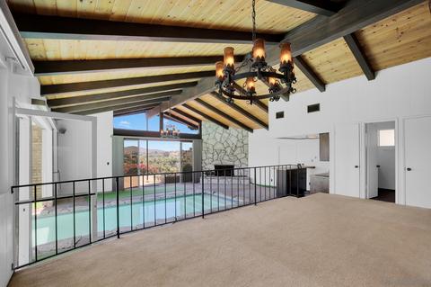 6360 Cresthaven Dr, La Mesa, CA 91942 photo 3