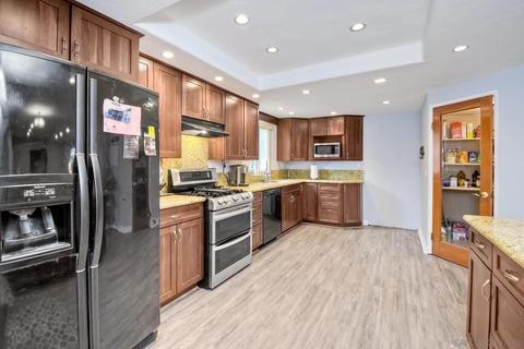 2895 Colgate Dr, Oceanside, CA 92056 photo 20