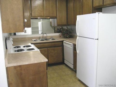 265 Loma Alta Dr #A2, Oceanside, CA 92054 photo 3