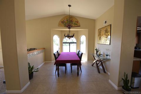 25245 Hereford Dr, Ramona, CA 92065 photo 7