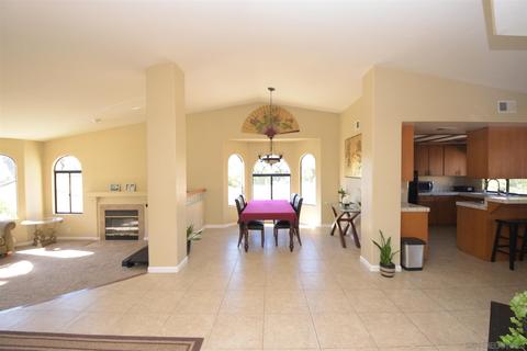 25245 Hereford Dr, Ramona, CA 92065 photo 4