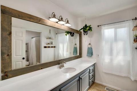 2341 Mapleleaf Dr, Vista, CA 92081 photo 23