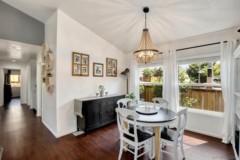 2341 Mapleleaf Dr, Vista, CA 92081 photo 7