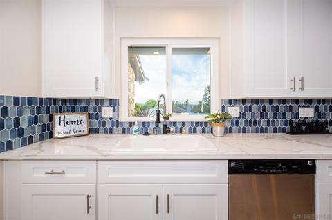 638 Cortez Ave, Vista, CA 92084 photo 8