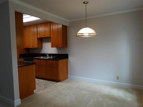 8524 Via Mallorca #B, La Jolla, CA 92037 photo 3