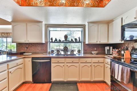 24813 Cantara Way, Ramona, CA 92065 photo 4