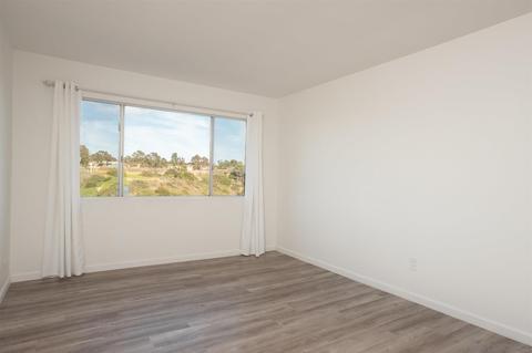 8373 Prestwick Dr, La Jolla, CA 92037 photo 25