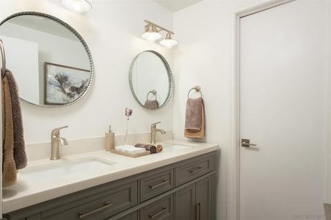 8373 Prestwick Dr, La Jolla, CA 92037 photo 20