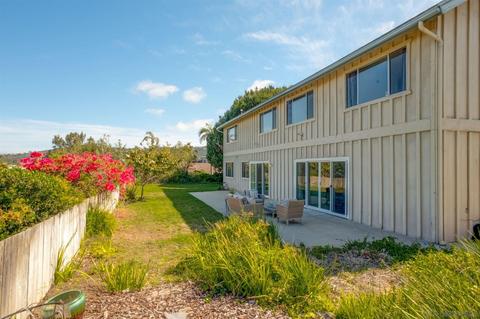 8373 Prestwick Dr, La Jolla, CA 92037 photo 29