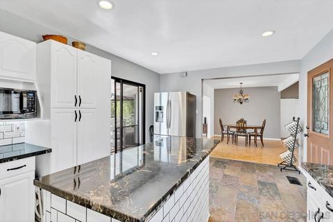 25751 Hillcrest Ave, Escondido, CA 92026 photo 9