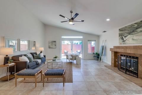 1584 Jonathon St, Vista, CA 92083 photo 4