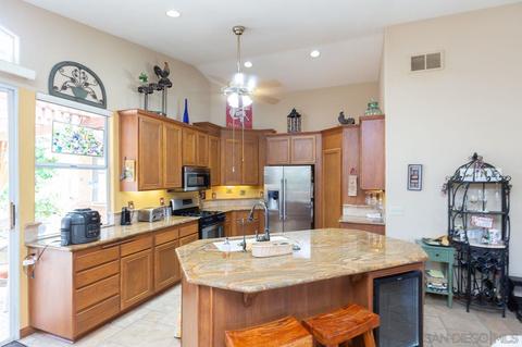 8387 Serenity Ct, El Cajon, CA 92021 photo 9