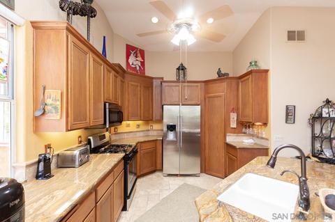 8387 Serenity Ct, El Cajon, CA 92021 photo 10