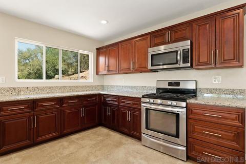 1458 Windridge Dr, El Cajon, CA 92020 photo 15
