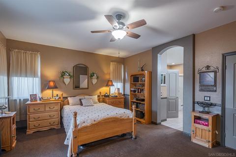 1104 Amelia Pl, Escondido, CA 92026 photo 9