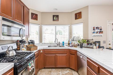 203 Lorraine Ln, El Cajon, CA 92019 photo 28