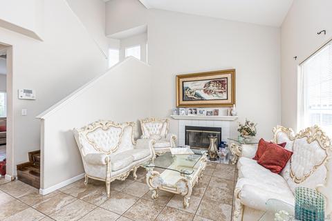 203 Lorraine Ln, El Cajon, CA 92019 photo 12