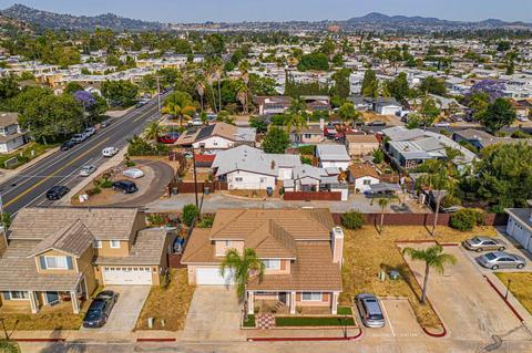 203 Lorraine Ln, El Cajon, CA 92019 photo 9