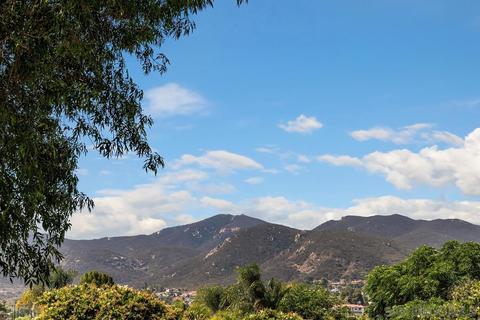 8427 Carlton Oaks Dr, Santee, CA 92071 photo 20