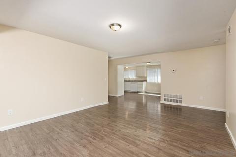 8427 Carlton Oaks Dr, Santee, CA 92071 photo 5