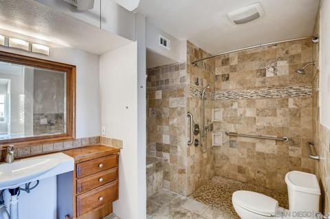 11224 Huntingride Cir, Santee, CA 92071 photo 9