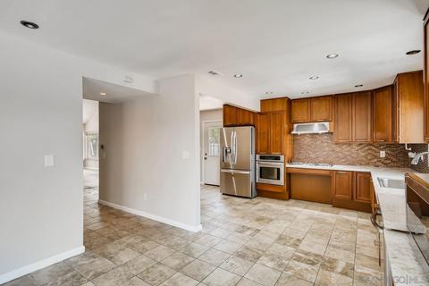 11224 Huntingride Cir, Santee, CA 92071 photo 10