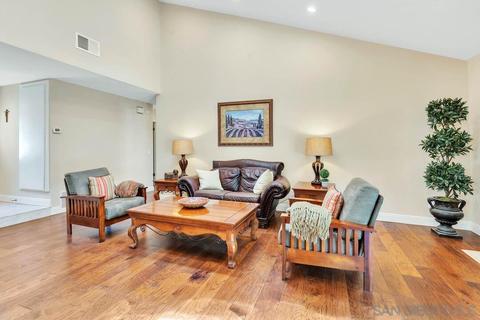 1041 Silver Stallion Dr, Vista, CA 92081 photo 6
