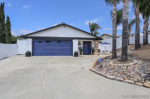 10134 Carrie Ellen Ct, Santee, CA 92071 photo 2