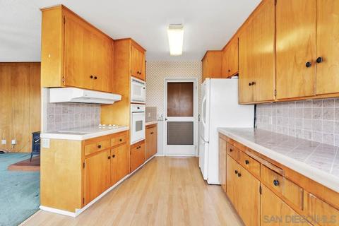 4456 Acacia Ave, La Mesa, CA 91941 photo 4