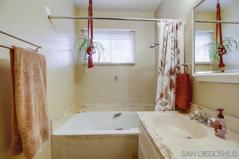 5871 Jackson Dr, La Mesa, CA 91942 photo 23