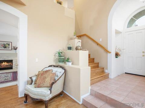 2453 Bear Rock Gln, Escondido, CA 92026 photo 4