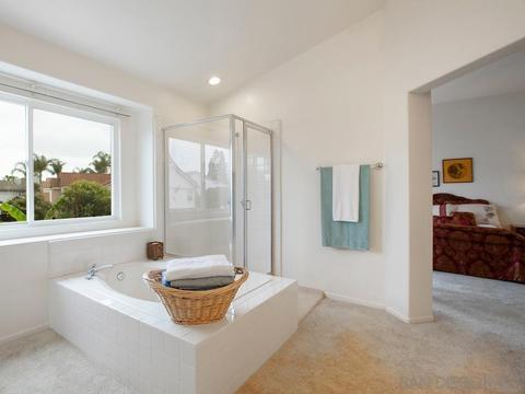 2453 Bear Rock Gln, Escondido, CA 92026 photo 23