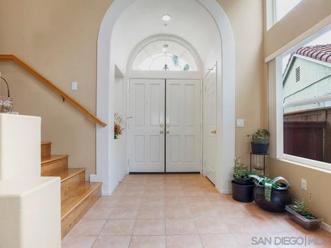 2453 Bear Rock Gln, Escondido, CA 92026 photo 5