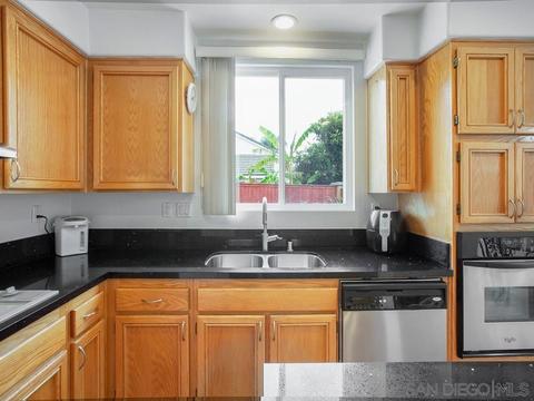 2453 Bear Rock Gln, Escondido, CA 92026 photo 16