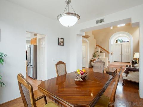 2453 Bear Rock Gln, Escondido, CA 92026 photo 7