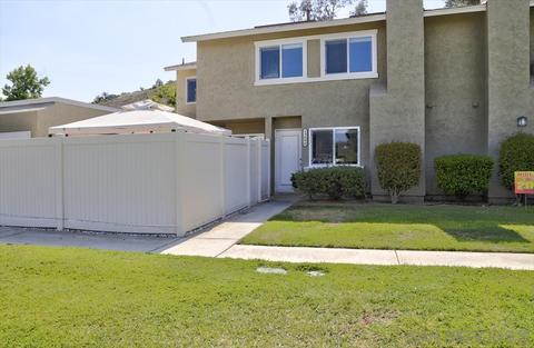 13690 Comuna, Poway, CA 92064 photo 1