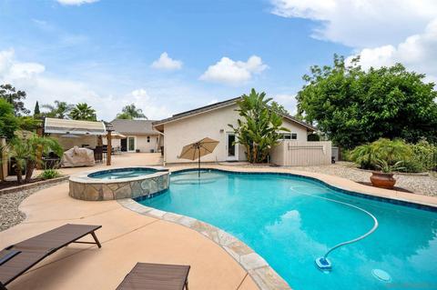 1440 Flora Vis, Escondido, CA 92027 photo 3