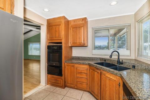 8620 Ellsworth Ln, Santee, CA 92071 photo 3