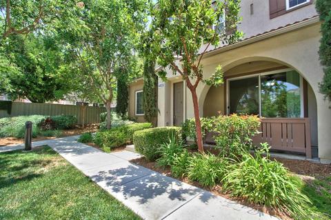 44930 Bellflower Ln #43, Temecula, CA 92592 photo 3