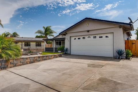 8920 New Seabury Dr, Santee, CA 92071 photo 2