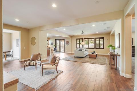 821 Red Blush Rd, Escondido, CA 92027 photo 5